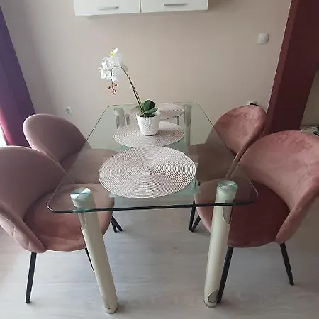 Apartment апартамент в подножието на стария град