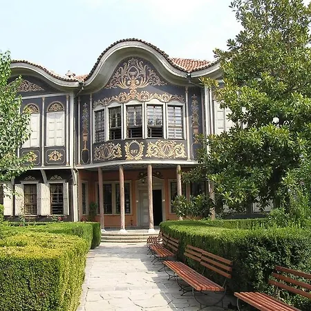 شقة апартамент в подножието на стария град *