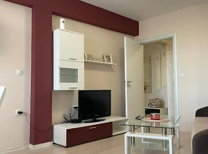 Διαμέρισμα апартамент в подножието на стария град *